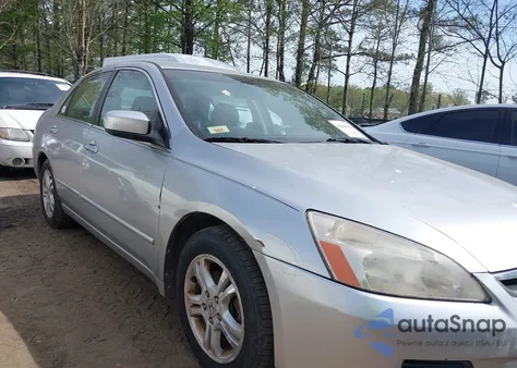 2007 Honda Accord 2.4 Se z USA, uszkodzony, nr VIN 1HGCM56317A024636